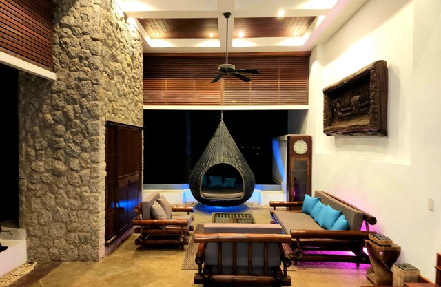 Surin Beach Luxury Seaview 10+ Bedroom Jungle Party Villa