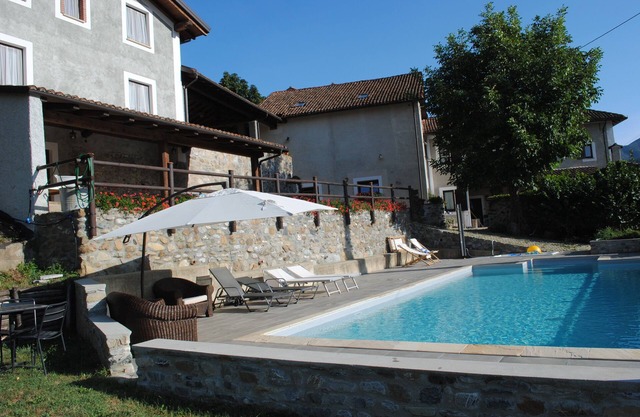 SURROUNDED BY NATURE, FARM IN FARM WITH POOL
