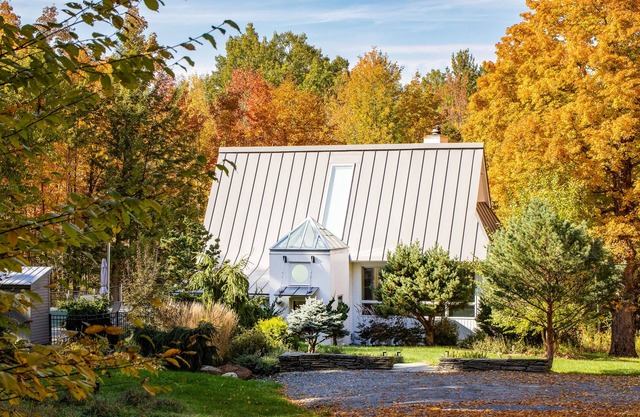 Surrounded by nature perfect for fall!