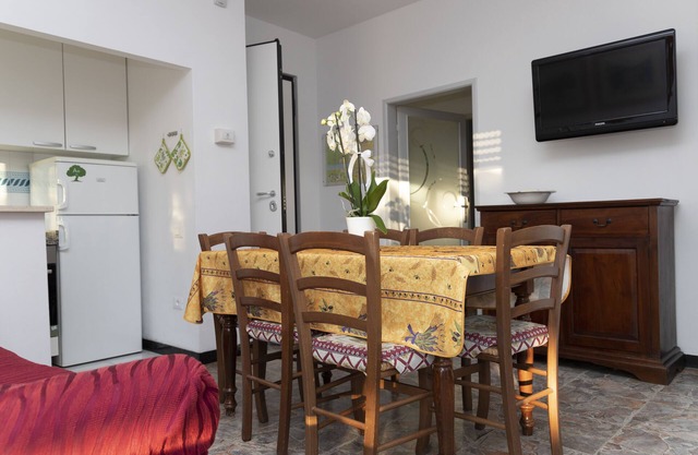 SURROUNDED BY PINE FOREST MEDITERRANEAN FOR LOVERS OF RELAXATION