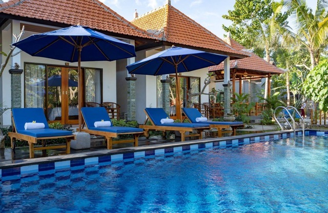 Surya Maha Bungallo(Double bed with Pool view)