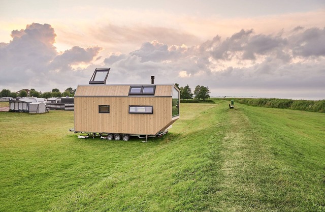 Sustainable & climate-neutral accommodation in the Green Tiny House Pioneer with sea view