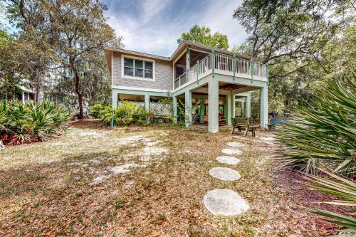 Suwanee House