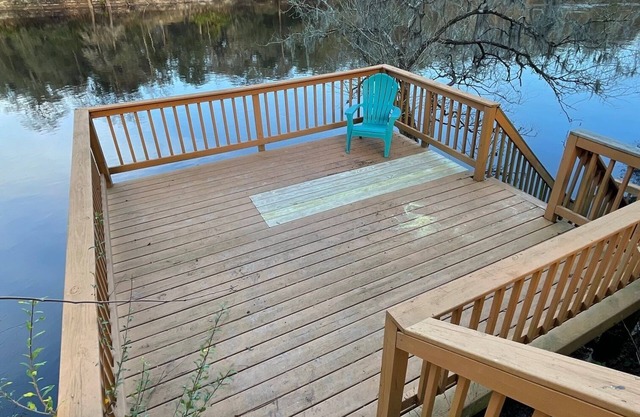 Suwannee River Escape