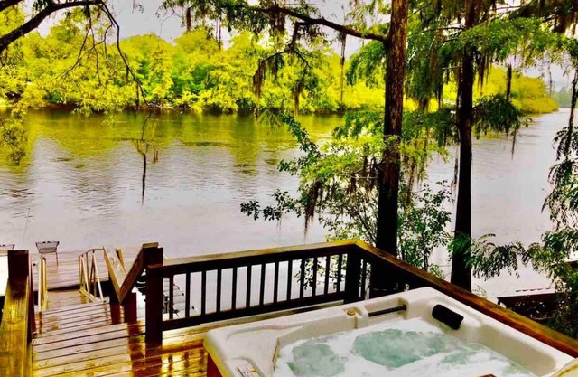 Suwannee River Hideaway
