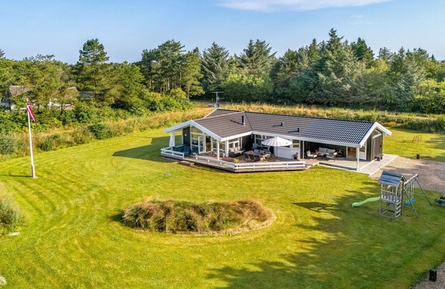 "Sviðandi" - 1.5km from the sea by Interhome