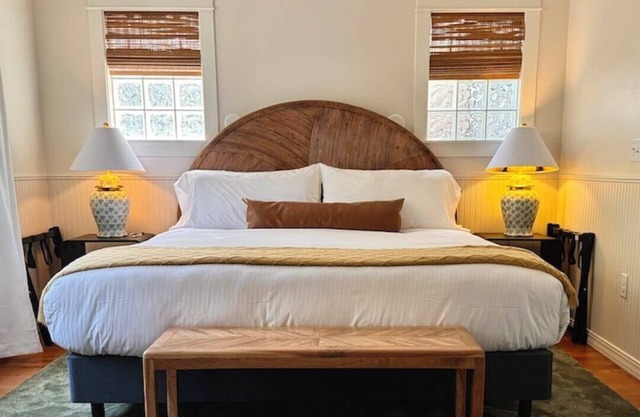 Swank Boutique Suites | Deluxe King