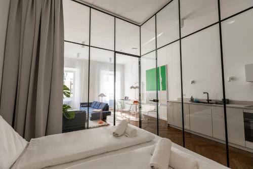 Swanky Residence, 4 stars, city centre