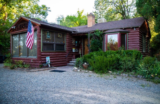 Sweet Apple Cottage