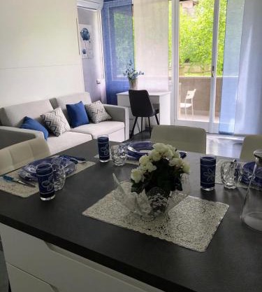 "Sweet Caroline"elegante monolocale a COMO-mq 41- ideale per due persone con garage su richiesta
