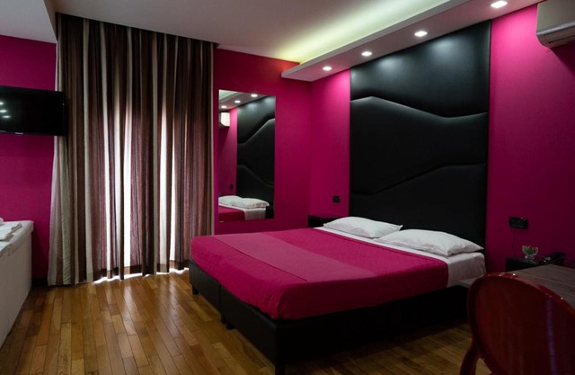 Sweet Central Hotel