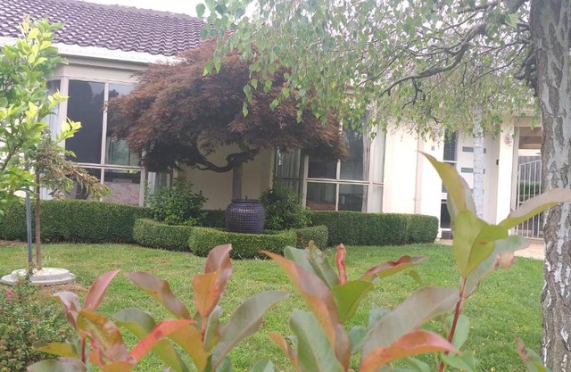 Sweet Holiday Home by the Golf Course