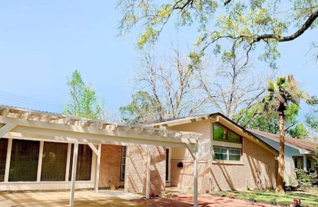 Sweet Home IV - Close to Downtown, Mall, and Bars