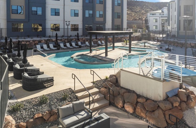 Sweet Retreat | Rest & Relax Near National Parks