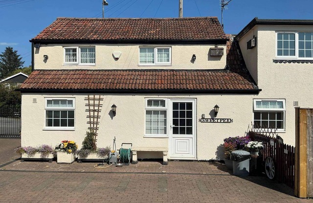 Sweetpea Cottage - Sleeps 5, Parking & Pets Ok