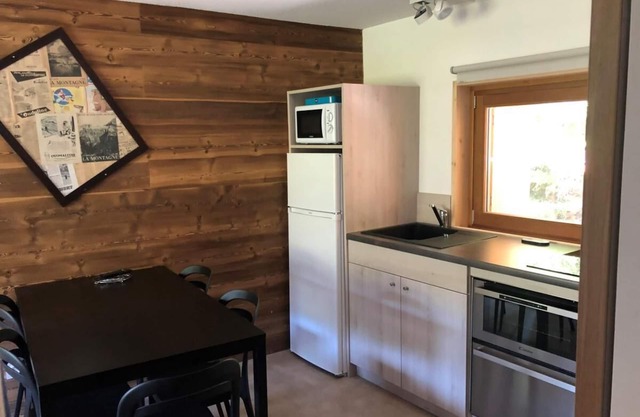 Swimming pool, sauna, hammam, parking, tv, ski locker, 35m², Saint-Léger-les-Mélèzes