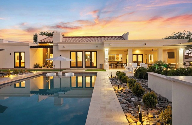 SWSS -7BR Estate, Sport Court, Chef's Kitchen, Pool, Hot Tub, & Fun Games