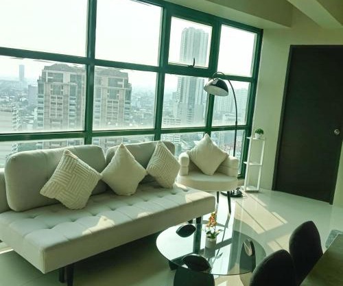 Symphony Tower Quezon City 44sqm - Full glass view