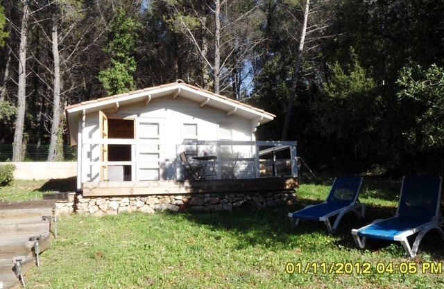 T1bis/Chalet air-conditioned 30m², 2 pers swimming pool10x5m, pétanque court.
