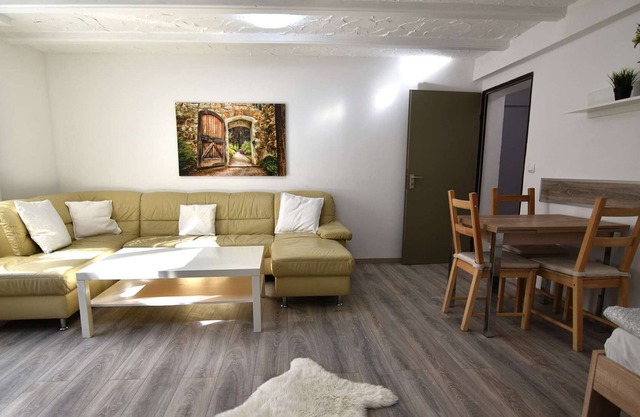 T22a Central Basement Apartment Troisdorf