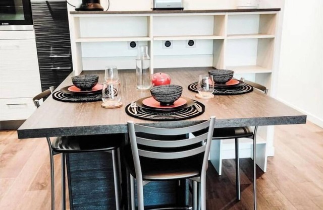 T3 hypercentre, free parking with balcony