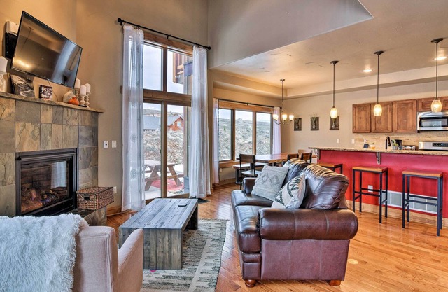 Tabernash Townhome w/ Private Hot Tub & Mtn Views!
