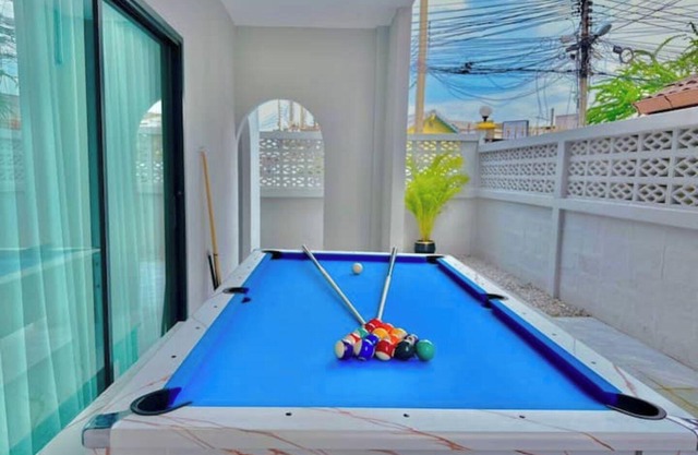 Tagvilla Bongkot Pool Villa in Pattaya 4 Bedroom