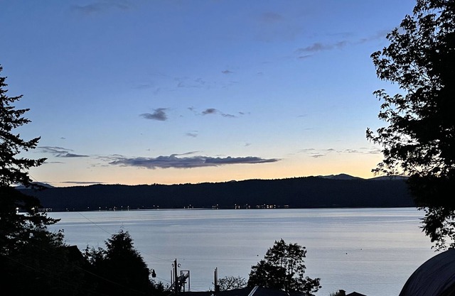 TAHUYA, WA…. Cute 2 Bedroom get away with Hood Canal View.