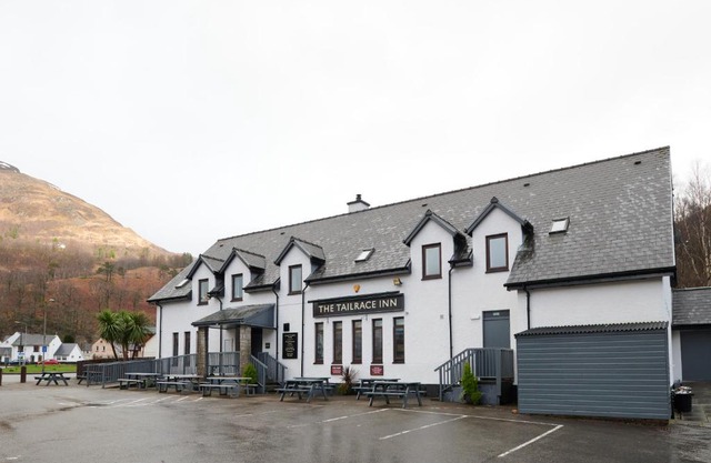 Tailrace Inn