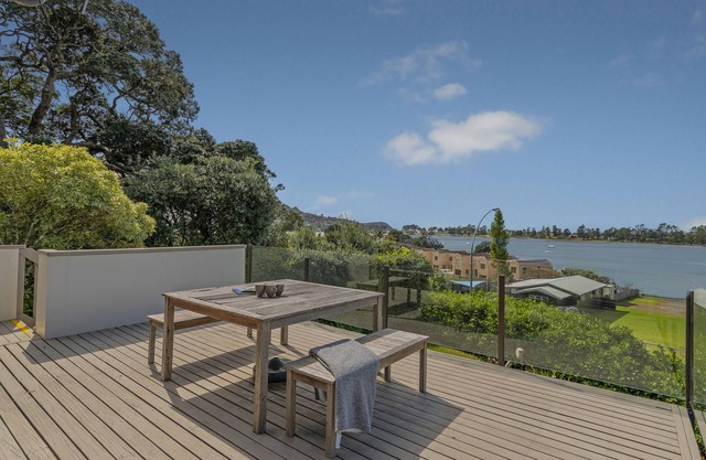 Tairua Harbour Views - Tairua Holiday Home
