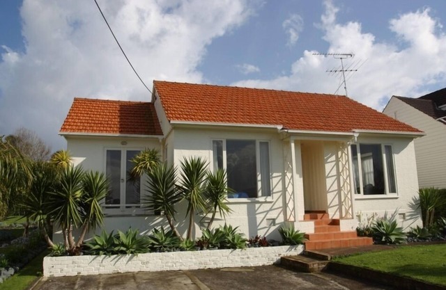 Takapuna Emerald Villa