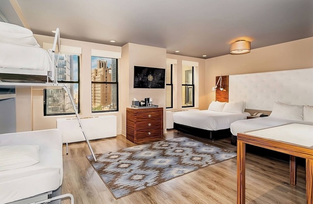 Take The Family On A Trip To NYC! 2 Comfortable Units In The Heart Of NYC!