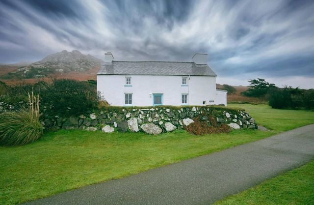 Tal y Gaer Cottage, Fishguard
