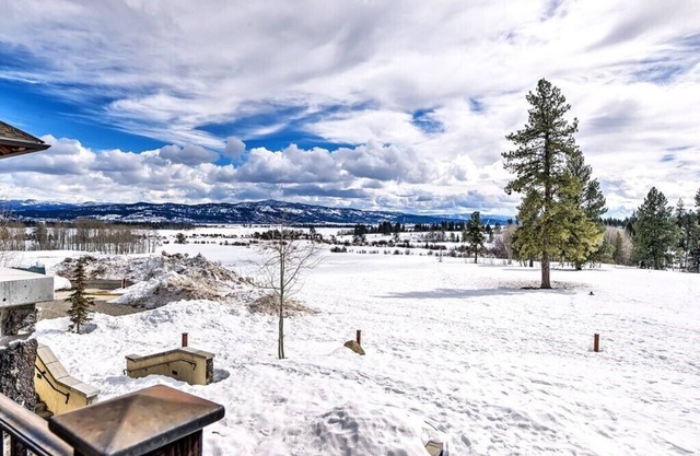 Tamarack Resort Condo with Spectacular Views!