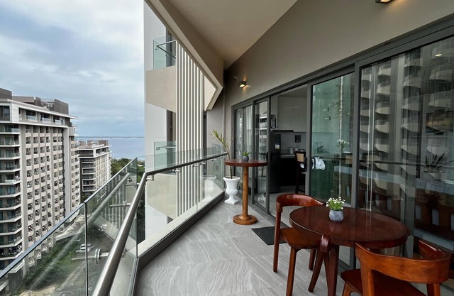 Tambuli Condo 1 bedroom resort & spa near airport beach access amazing view