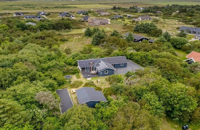 "Tameka" - 1.2km from the sea by Interhome