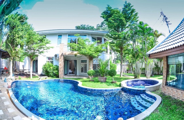 Tamnak Beach House