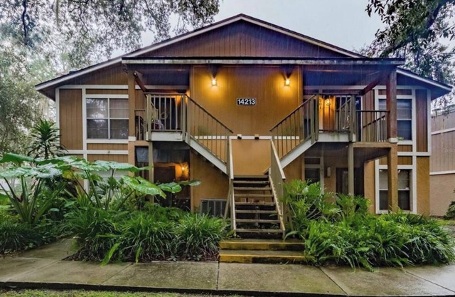 Tampa Condo - GOLF/BUSCH GARDENS/ADVENTURE ISLAND/MOFFITT/BEACHES/DISNEY