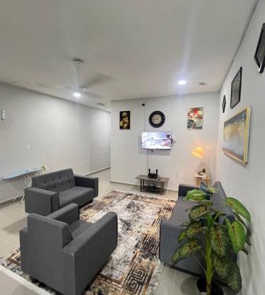TAMU HOMESTAY Alam Mutiara