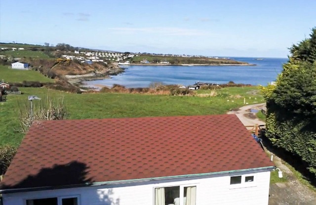 Tan Dinas Lodge - a scandinavian lodge that sleeps 4 guests in 2 bedrooms