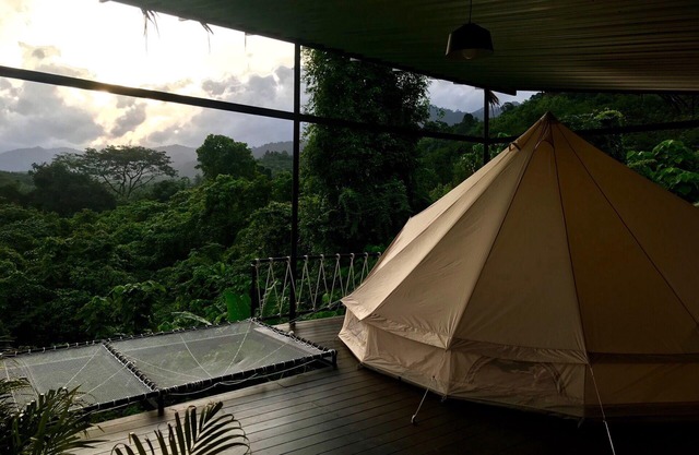 Tanoshi Glamping in Khao Sok