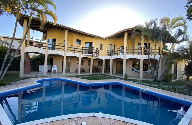 Taperapuan Beach 7 bedrooms.