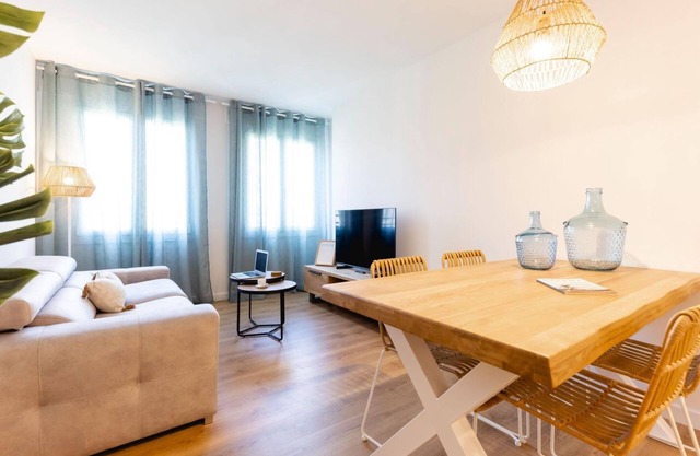 Tarlà - Holiday Apartment Rental in Girona | Bravissimo