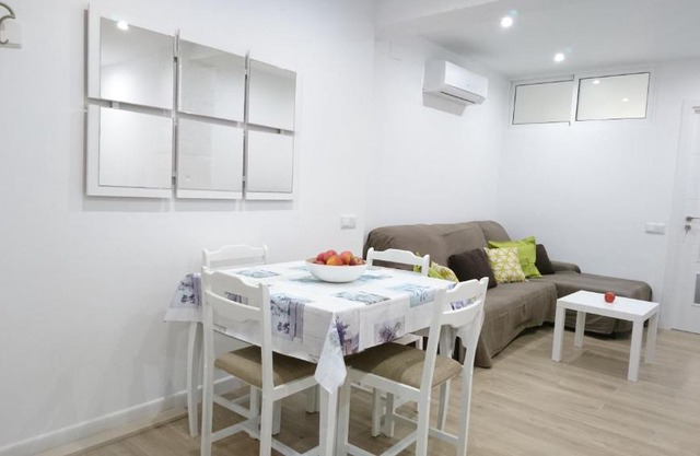 Tarragona Center Room