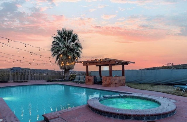 Tasha's Place Private Pool, Sleeps 18, Near Zions & Sand Hollow