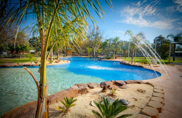 Tasman Holiday Parks - Merool on the Murray