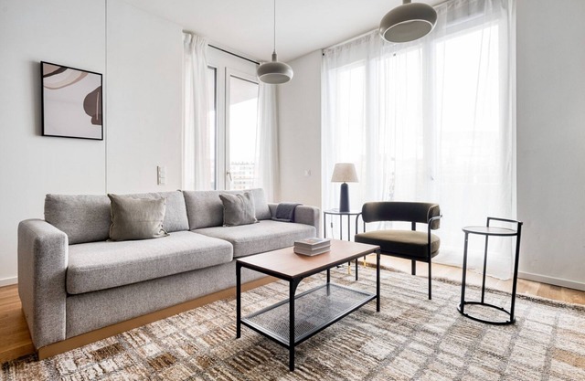Tasteful Charlottenburg 3BR nr Tiergarten, by Blueground
