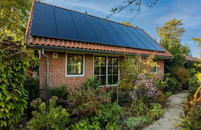 Tasteful holiday home in Wijnaldum with garden