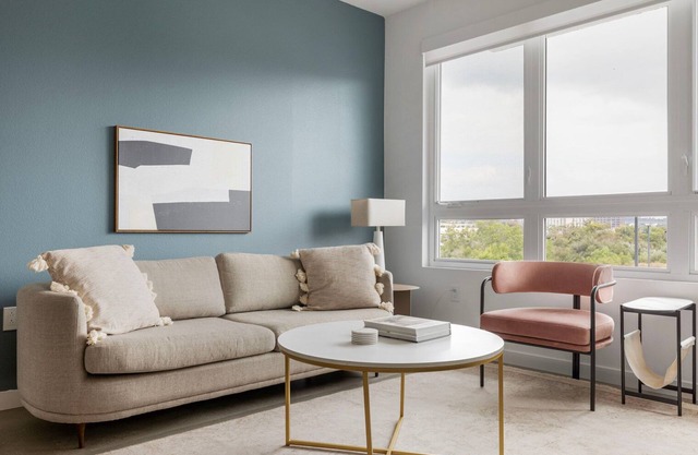 Tasteful Mission Valley 1BR w/Gym, Pool & Spa, nr Bars, by Blueground