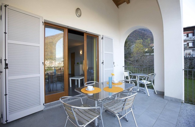 Tastefully furnished apartment in a small residence in a sunny location